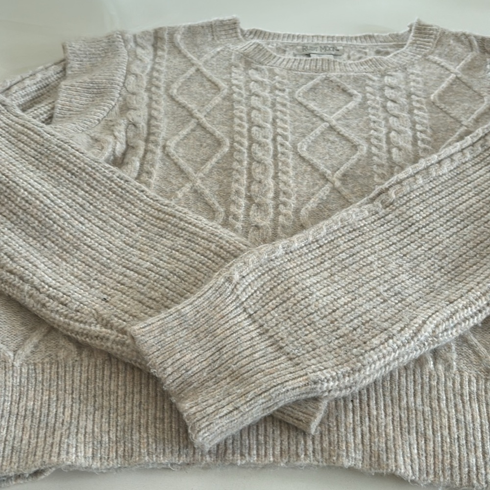 Sweater - Picture 3 of 5